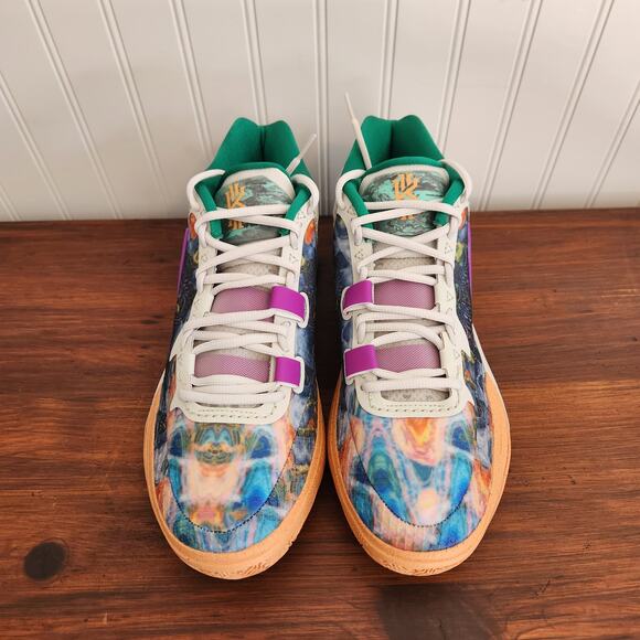 Nike Size 12M/13.5W Kyrie 8 Circle Of Life New - Picture 3 of 11